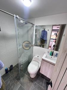 Casa de 4 alcobas en venta en La Cabaña Engativa, Bogotá, 216 m² · foto 3 de 12