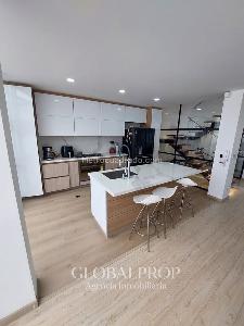 Casa de 4 alcobas en venta en Pontevedra, Bogotá, 216 m² · foto 4 de 20
