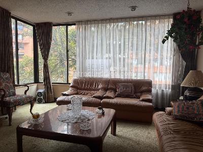 Apartamento en venta en Los Rosales, Bogotá · foto 2 de 17