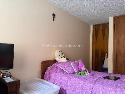 Apartamento en venta en Los Rosales, Bogotá · foto 12 de 17