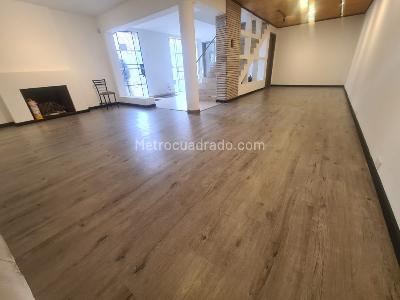 Casa de 5 alcobas en venta en Galerias, Bogotá, 233 m² · foto 7 de 20