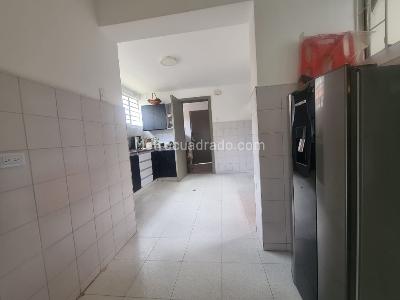 Casa de 5 alcobas en venta en Galerias, Bogotá, 233 m² · foto 8 de 20