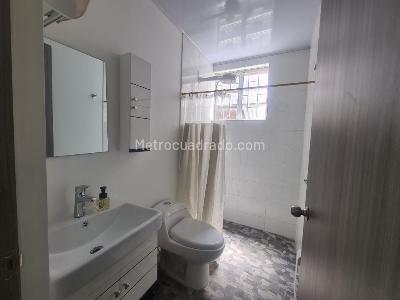 Casa de 5 alcobas en venta en Galerias, Bogotá, 233 m² · foto 10 de 20