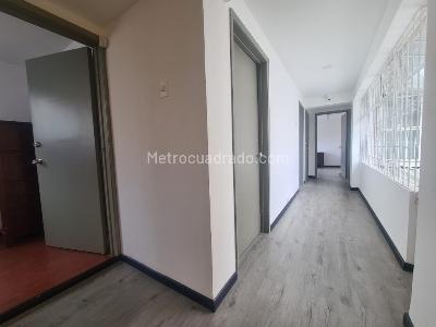 Casa de 5 alcobas en venta en Galerias, Bogotá, 233 m² · foto 20 de 20