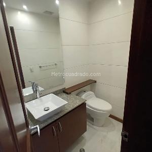 Apartamento de 3 alcobas en venta en La Cabrera, Bogotá, 165 m² · foto 16 de 18