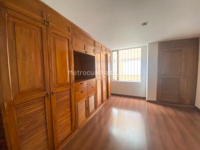 Apartamento en venta en Santa Barbara Occidental, Bogotá · foto 10 de 13