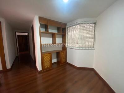Apartamento en venta en Santa Barbara Occidental, Bogotá · foto 7 de 13
