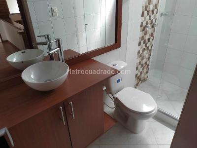 Casa de 5 alcobas en venta en Niza, Bogotá, 260 m² · foto 10 de 20