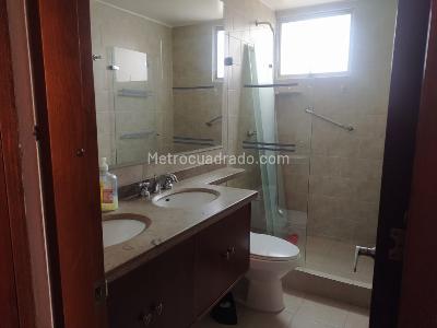 Apartamento de 4 alcobas en venta en Chico Navarra, Bogotá, 152 m² · foto 5 de 20