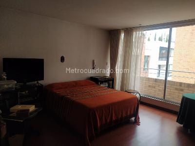 Apartamento de 4 alcobas en venta en Chico Navarra, Bogotá, 152 m² · foto 11 de 20