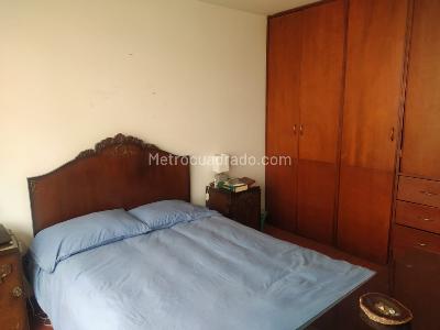 Apartamento de 4 alcobas en venta en Chico Navarra, Bogotá, 152 m² · foto 13 de 20