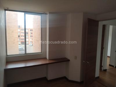 Apartamento en venta en Mazuren, Bogotá · foto 4 de 18