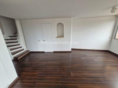 Apartamento de 3 alcobas en venta en La Macarena, Bogotá, 141 m² · foto 8 de 20