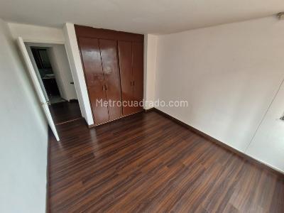 Apartamento de 3 alcobas en venta en La Macarena, Bogotá, 141 m² · foto 18 de 20