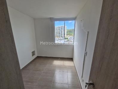 Apartamento de 3 alcobas en venta en Girardot, Girardot, 53 m² · foto 3 de 17