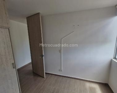 Apartamento de 3 alcobas en venta en Girardot, Girardot, 53 m² · foto 4 de 17