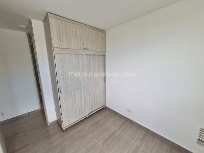 Apartamento de 3 alcobas en venta en Girardot, Girardot, 53 m² · foto 5 de 17