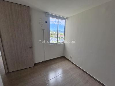 Apartamento de 3 alcobas en venta en Girardot, Girardot, 53 m² · foto 7 de 17