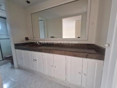 Apartamento de 3 alcobas en arriendo en Country, Bogotá, 108 m² · foto 18 de 20