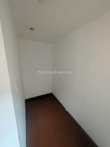 Apartamento en venta en Castilla, Bogotá · foto 11 de 18