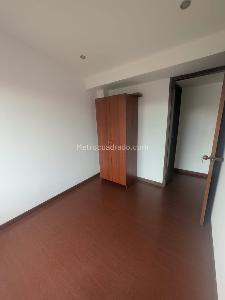 Apartamento en venta en Castilla, Bogotá · foto 7 de 18