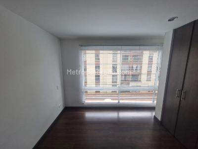 Apartaestudio en arriendo en Caobos Salazar, Bogotá, 50 m² · foto 6 de 20