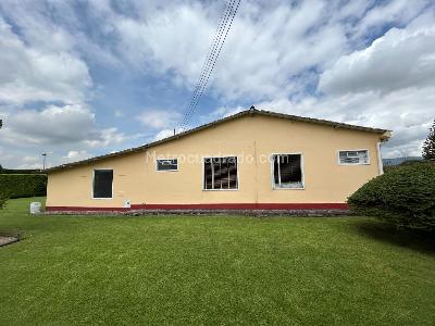 Casa de 3 alcobas en venta en Guaymaral, Bogotá, 1600 m² · foto 3 de 19