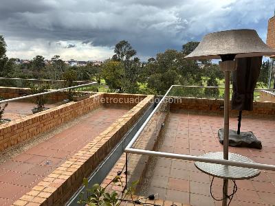 Apartamento de 2 alcobas en venta en Club De Los Lagartos, Bogotá, 90 m² · foto 3 de 20