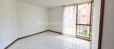 Apartamento de 3 alcobas en venta en Alcazar De Suba, Bogotá, 67 m² · foto 4 de 12
