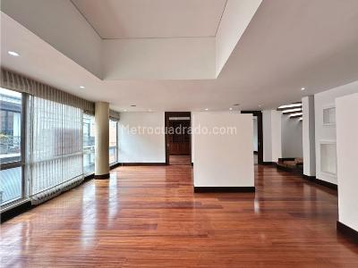 Apartamento en venta en Santa Paula, Bogotá · foto 2 de 19