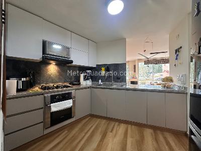 Apartamento de 3 alcobas en venta en San Jose De Bavaria, Bogotá, 97 m² · foto 12 de 13