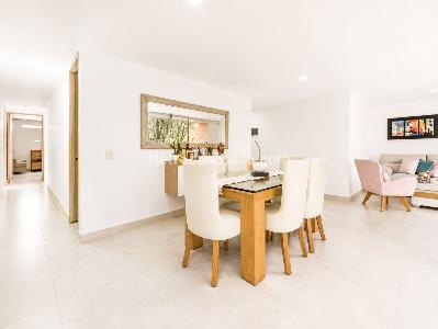 Apartamento de 4 alcobas en venta en Laureles, Medellín, 121 m² · foto 4 de 11
