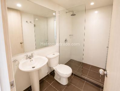 Apartamento de 3 alcobas en venta en Niquia, Bello, 71 m² · foto 3 de 11