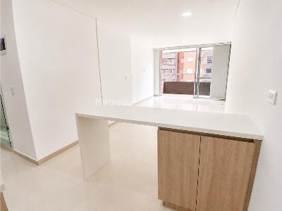 Apartamento de 3 alcobas en venta en La Colina, Medellín, 84 m² · foto 6 de 20