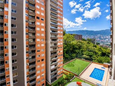 Apartamento de 3 alcobas en venta en La Colina, Medellín, 84 m² · foto 10 de 20