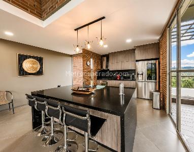 Casa de 4 alcobas en venta en Santa Elena, Medellín · foto 5 de 19