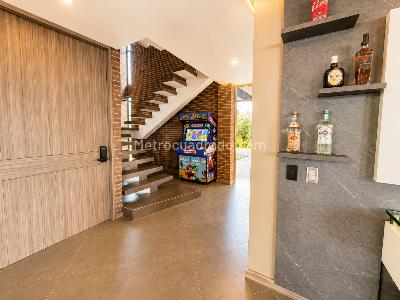 Casa de 4 alcobas en venta en Santa Elena, Medellín · foto 10 de 19