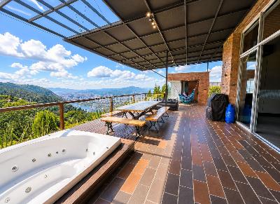 Casa de 4 alcobas en venta en Santa Elena, Medellín · foto 15 de 19