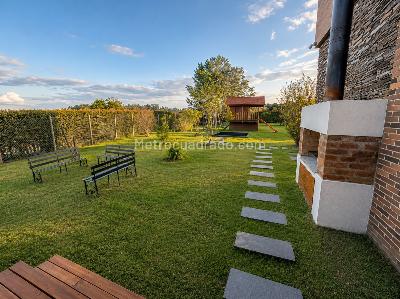 Casa de 4 alcobas en venta en Santa Elena, Medellín · foto 17 de 19