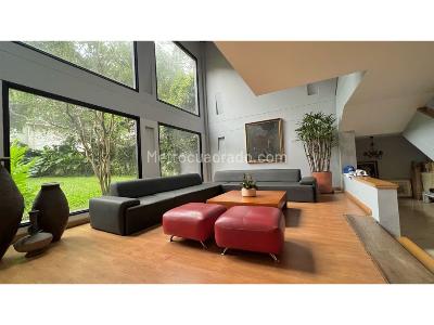 Casa de 4 alcobas en venta en El Poblado, Medellín, 1075 m² · foto 17 de 20
