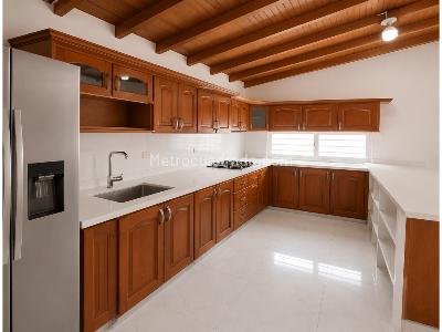 Casa de 5 alcobas en venta en Laureles, Medellín, 212 m² · foto 3 de 20