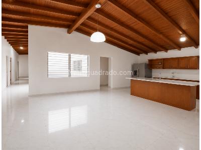 Casa de 5 alcobas en venta en Laureles, Medellín, 212 m² · foto 7 de 20
