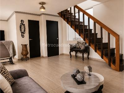 Apartamento en venta en Calasanz, Medellín · foto 2 de 13