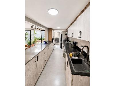 Casa de 4 alcobas en venta en Santa Monica, Medellín, 201 m² · foto 4 de 20