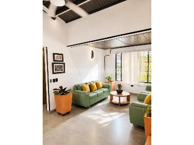 Casa de 4 alcobas en venta en Santa Monica, Medellín, 201 m² · foto 6 de 20