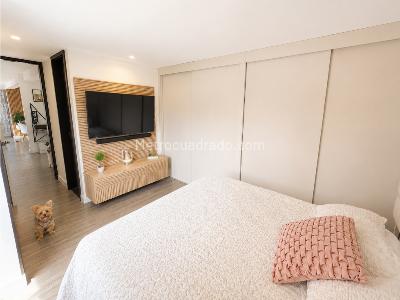 Apartamento en venta en Loma De Los Bernal, Medellín · foto 10 de 10