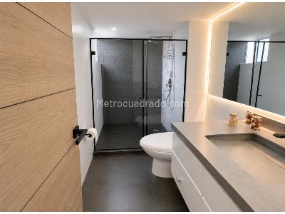 Apartamento en venta en Loma De Los Bernal, Medellín · foto 6 de 10
