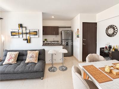 Apartamento en venta en Pilsen, Itagüí · foto 3 de 13