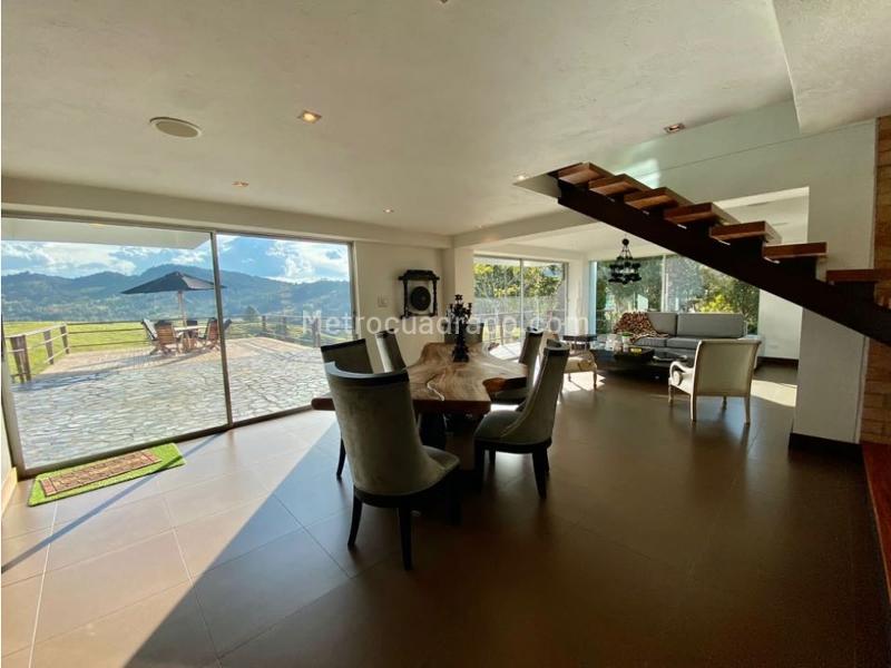 Mansión imponente de 5 Alcobas en Alto de Las Palmas - 7