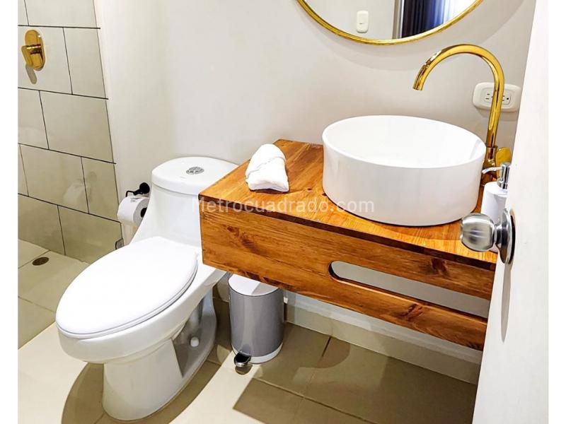 Luxury 6BR Villa in Aguacatala, El Poblado - 8